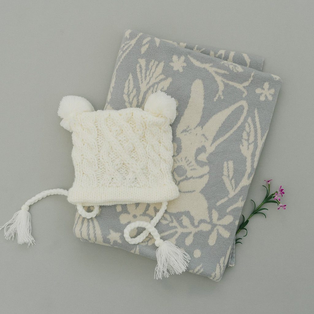 Quinn Pom Hat