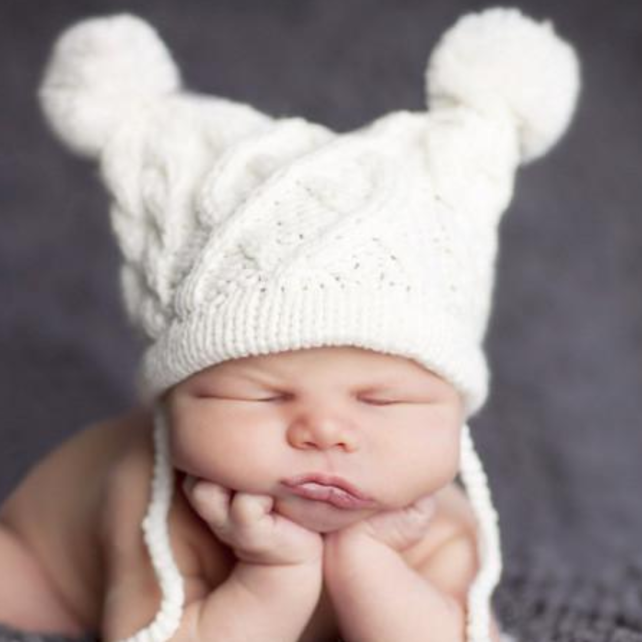 Quinn Pom Hat