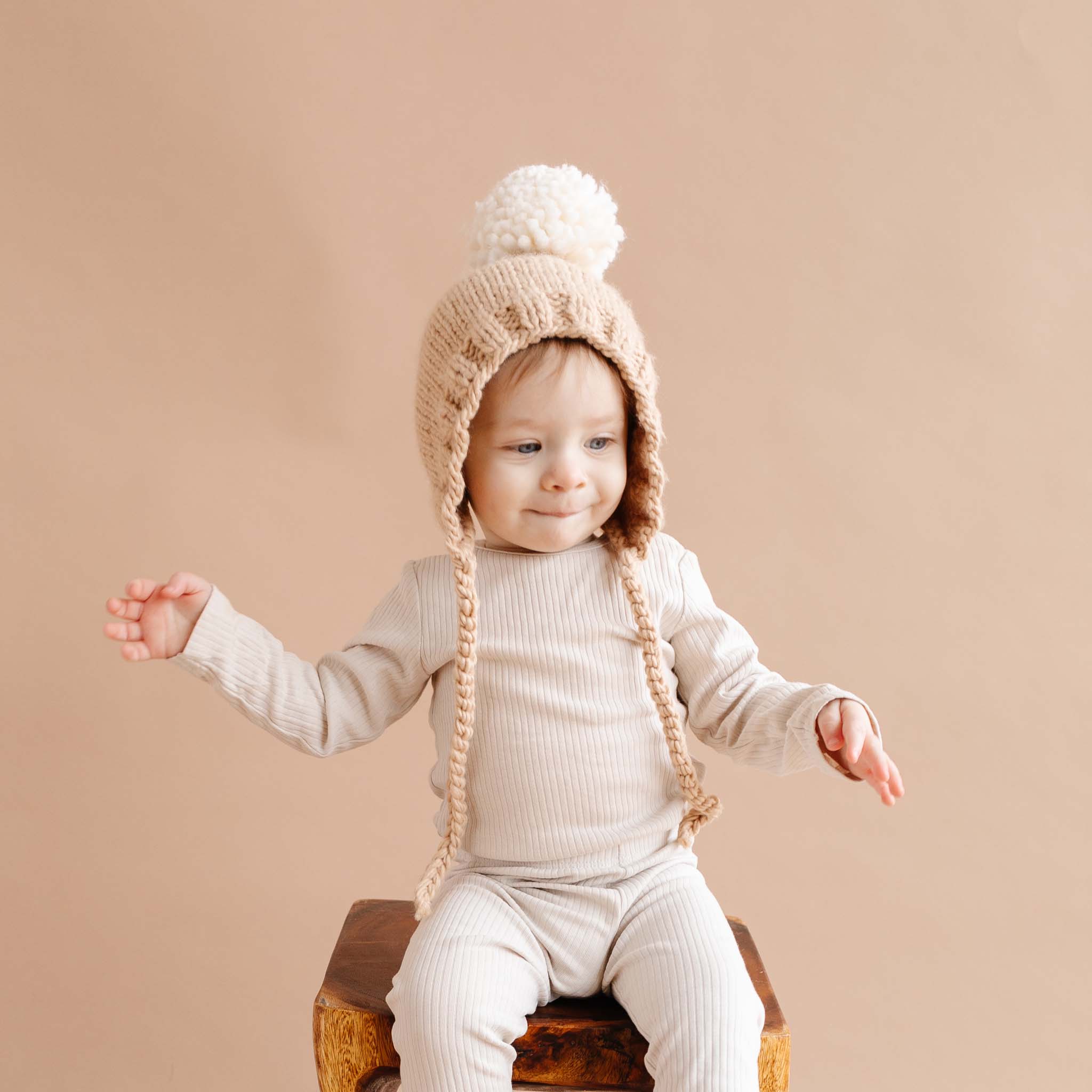 Ari Tassel Bonnet