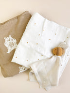 Muslin Bee Swaddle